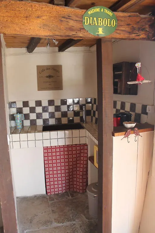 La Bugadiere Guest House Salles-sous-Bois